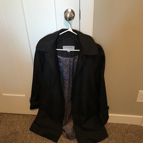 Mid length Coat - Picture 2 of 4